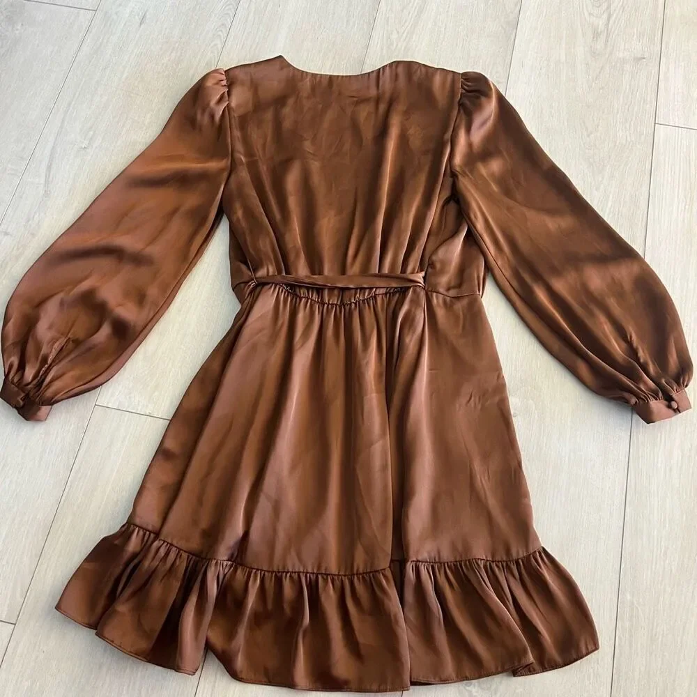 Gianni Bini, Women's Olivia Long Sleeve Ruffle Dress, Clay Brown, XS]